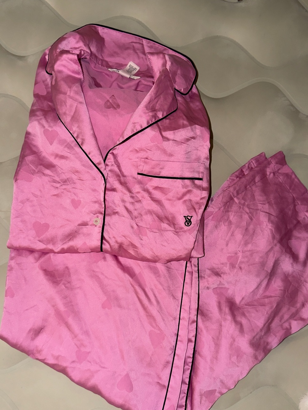 Victoria's Secret Pink Satin Heart Pajama Set with Black Piping